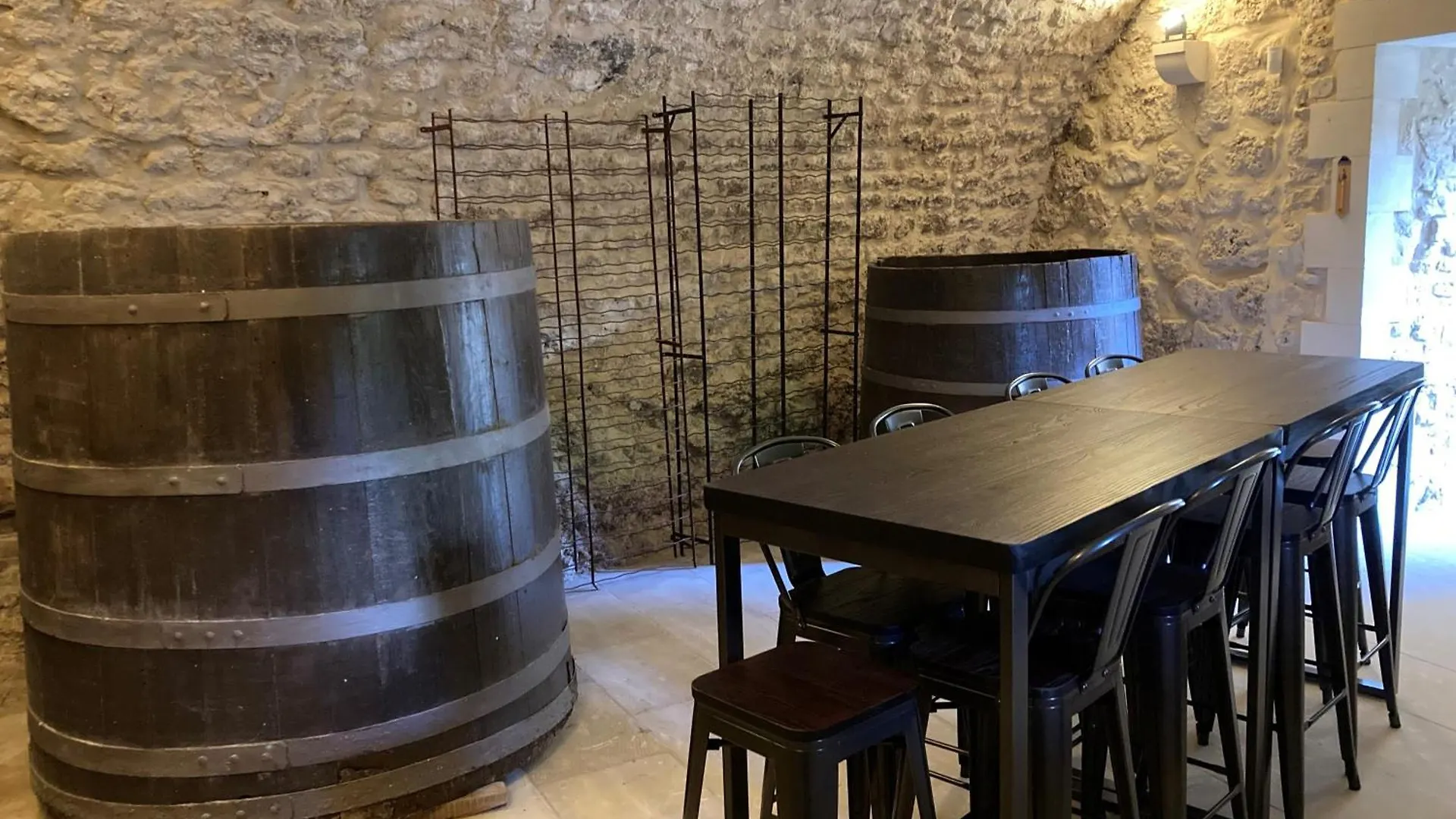 La Closerie D'Escalin Gite 12 Personnes Et Jacuzzi La Garde Adhemar France