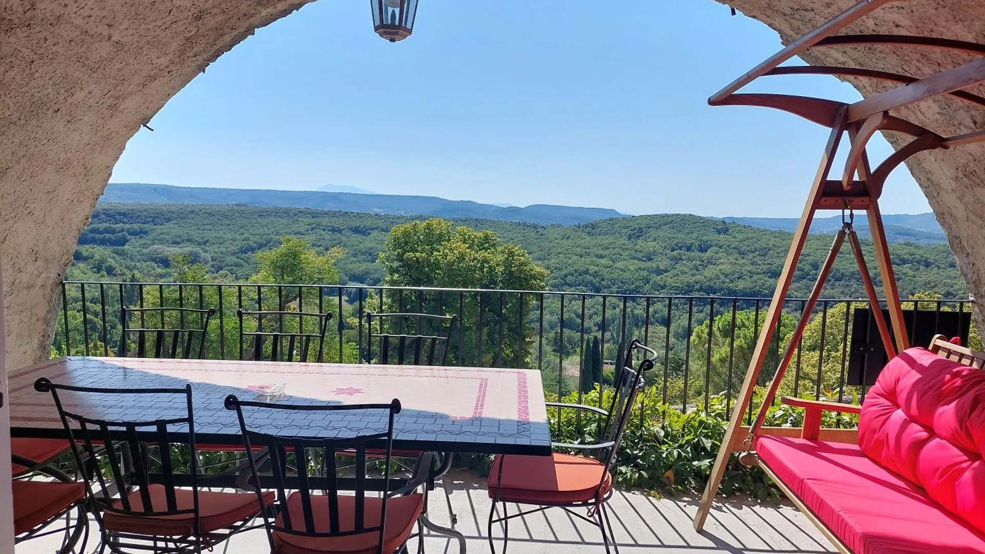 La Closerie D'Escalin Gite 12 Personnes Et Jacuzzi La Garde Adhemar Holiday home